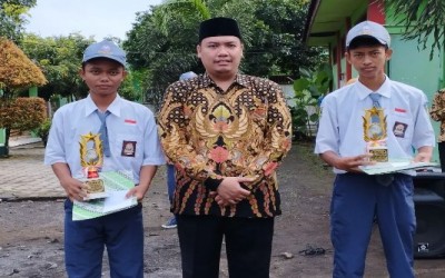 Juara II dan III Lomba Kaligrafi Tingkat Kabupaten